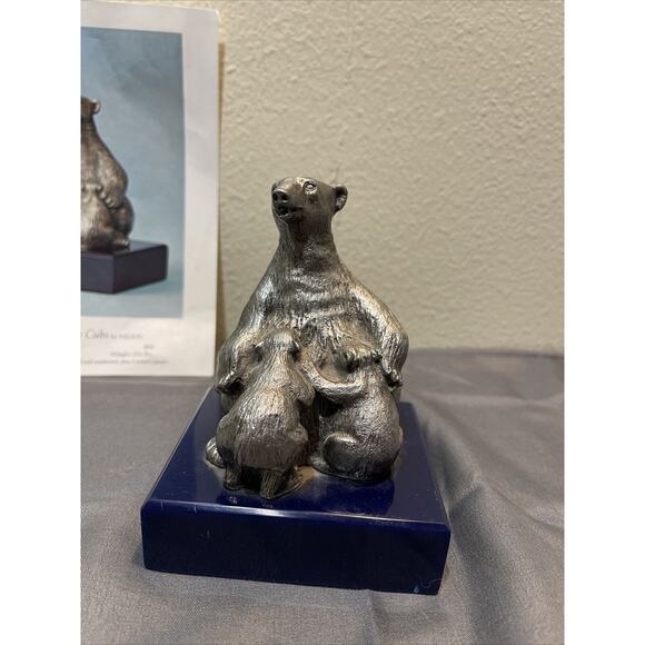 Polar Bear with Cubs Pewter Figure with Marble Base Henry Wilson - Picture 2 of 9